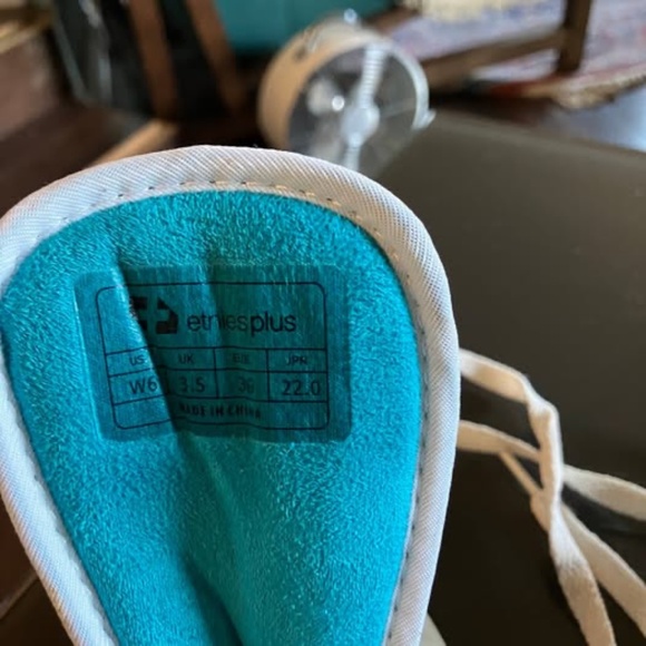 Vintage Kenzo Sneakers. Night Scene on Turquoise Background with White Leather - Picture 3 of 5